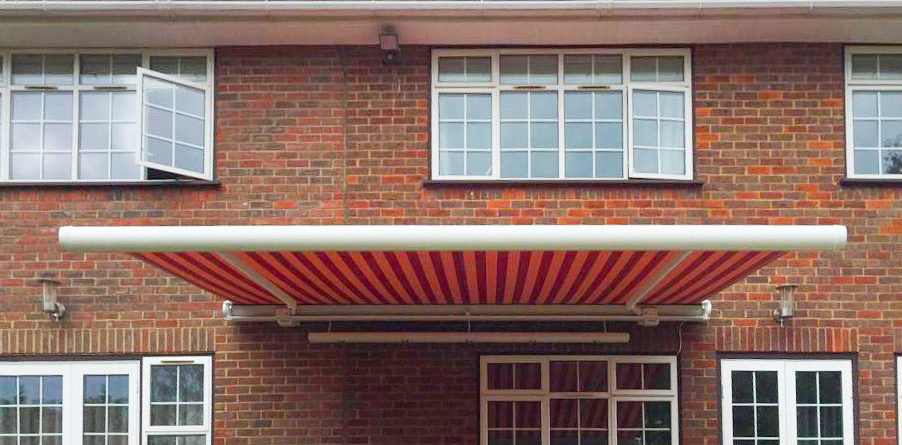 A Markilux 6000 Automatic Awing