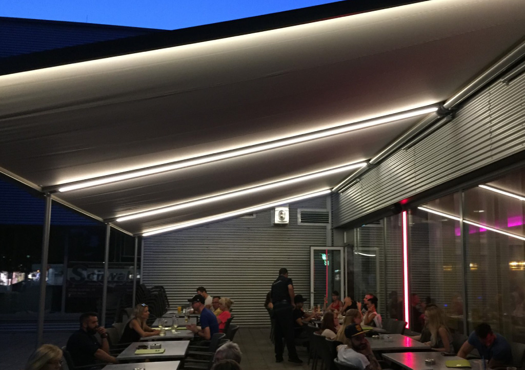 Awning LED Line in the front profile