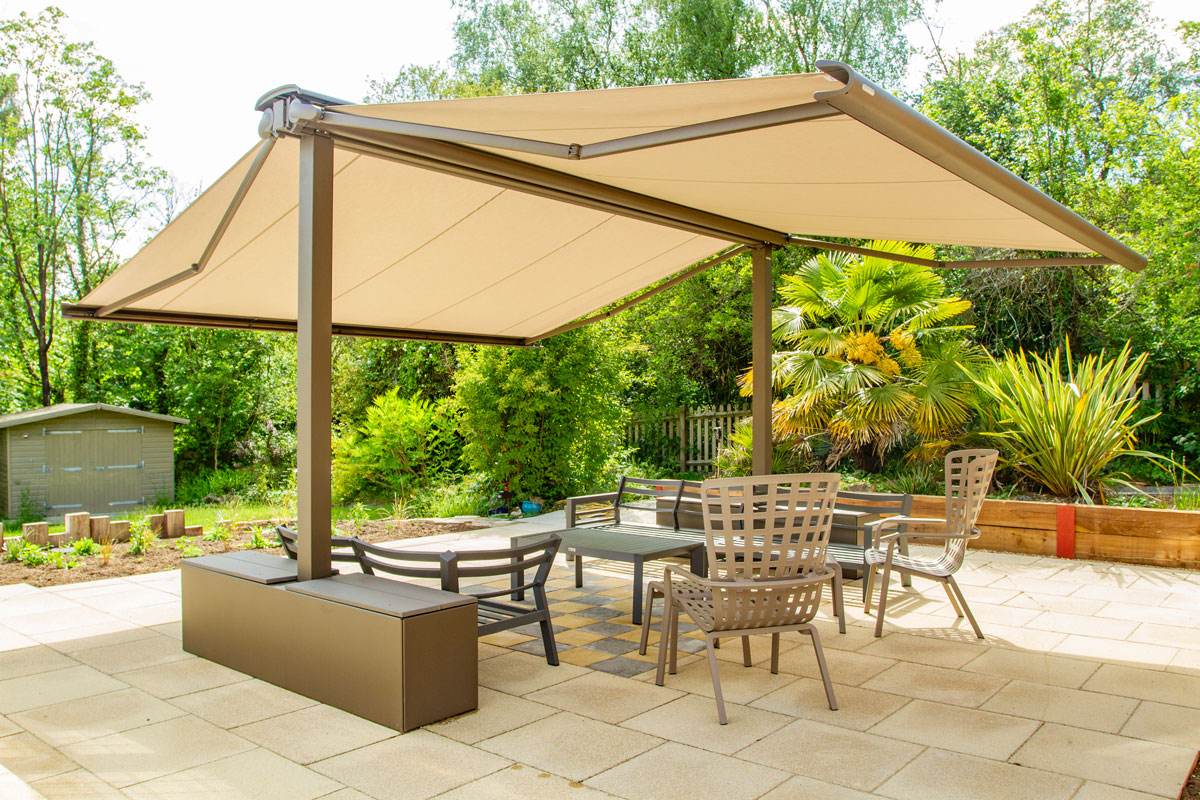 markilux Syncra with two 990 awnings