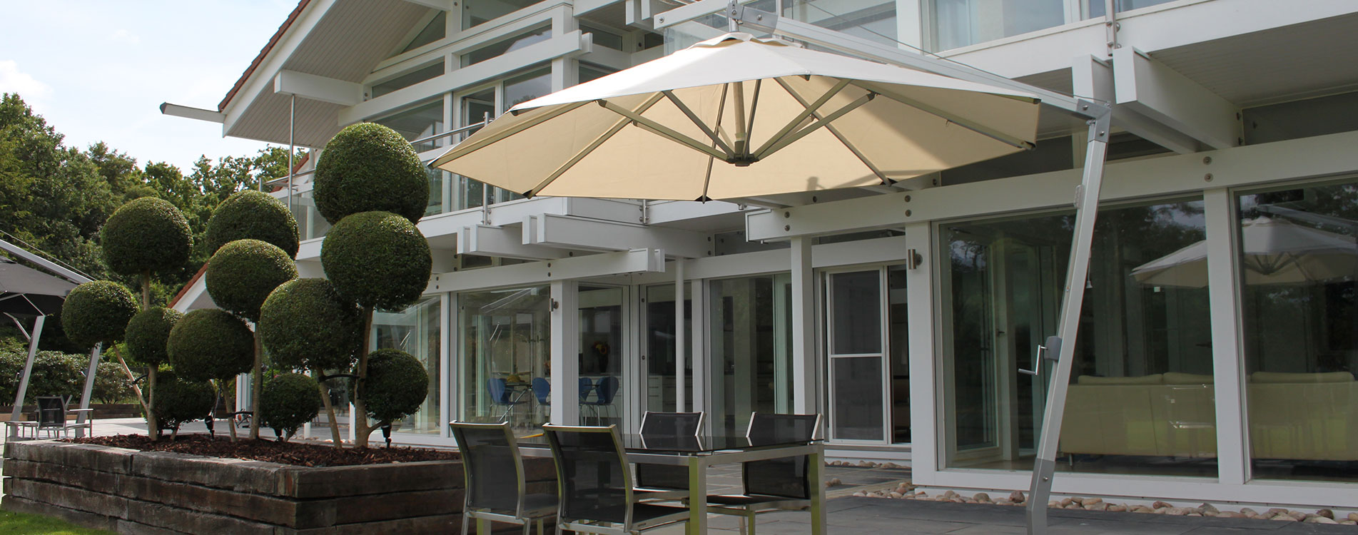 Bambrella Santa Ana Cantilever Umbrella