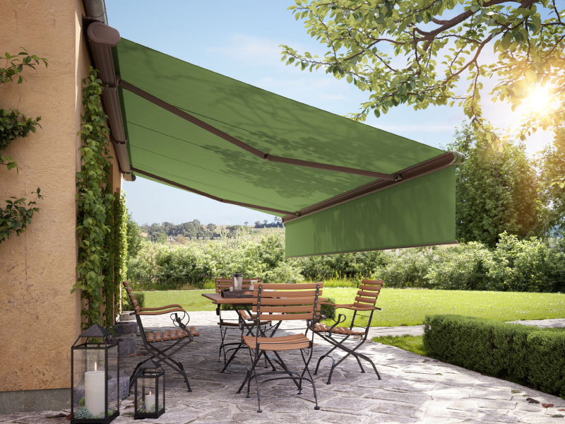 Markilux 5010 awning with valance - green fabric and brown cassette